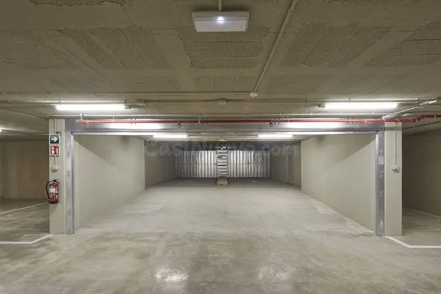Parking de moto 2m² en alquiler - Eixample