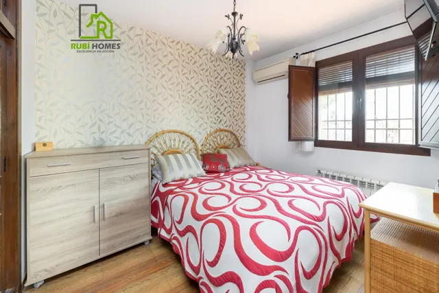 VIVIENDA PAREADA EN MONTELUZ — 29