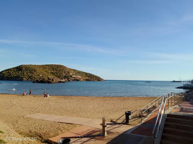 ¡¡PRIMERA LÍNEA DE PLAYA EN LA ISLA - 198 M2 CON VISTAS AL M