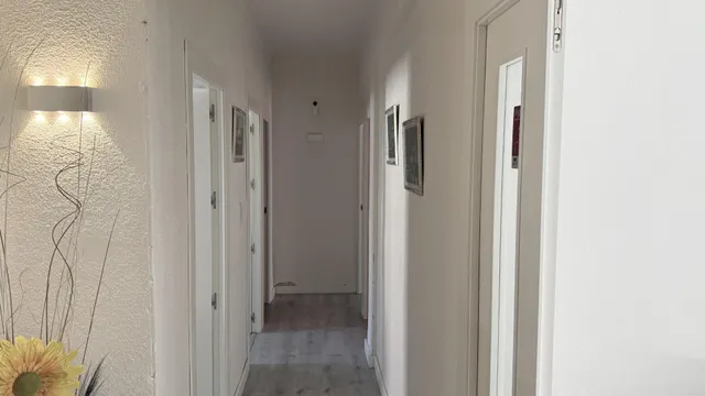 Piso amueblado de 3 dormitorios con balcones en Yecla — 14