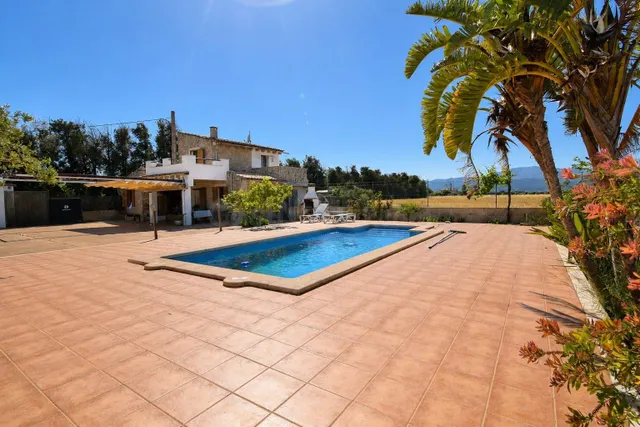 Finca rústica de alquiler con vivienda en Muro - foto 4