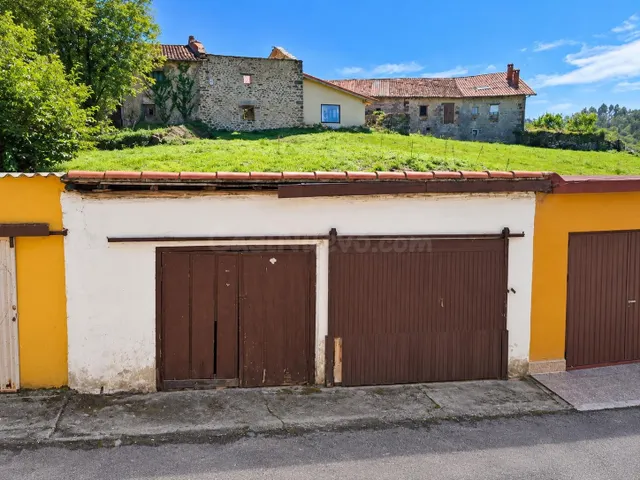 CASA DE PIEDRA CON CORRALADA ORIENTADA AL SUR EN TOPORIAS. - foto 2