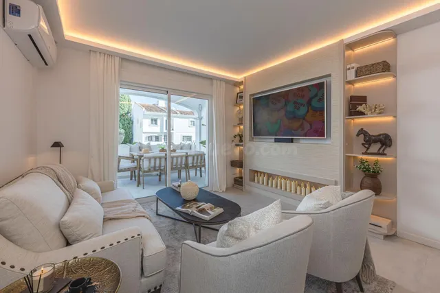 TOWNHOUSE EN NUEVA ANDALUCIA, ALOHA GOLF MARBELLA — 2