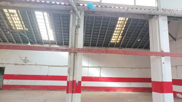 Gran local comercial a la venta - foto 5