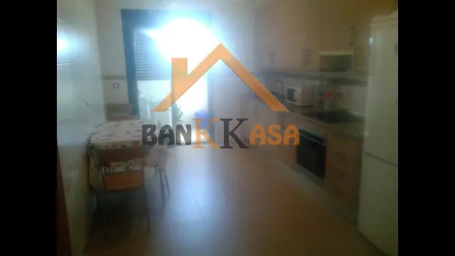 SE VENDE PISO EN EJIDO ZONA PABELLÓN — 4