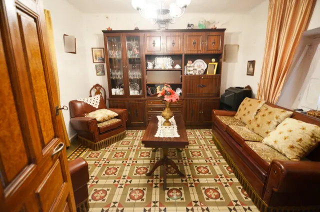 Urbis te ofrece una parcela con vivienda zona Puente Ladrillo de Salamanca. — 13