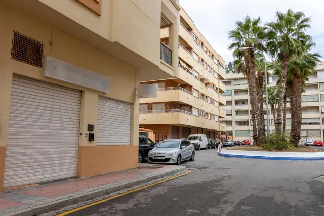 Local en venta en Almuñécar – Zona P4
