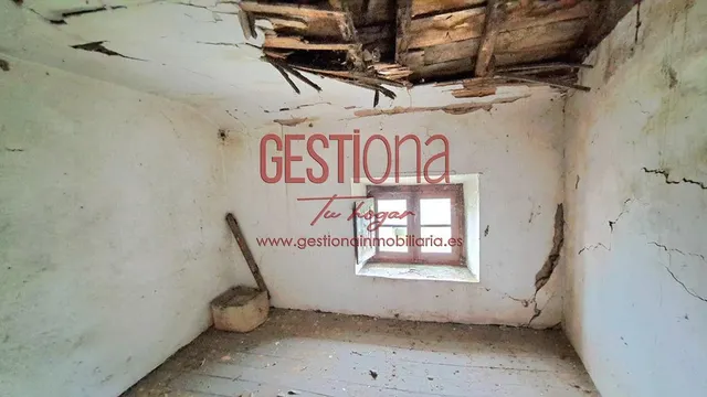 CASA DE PIEDRA EN LIERGANES. — 19