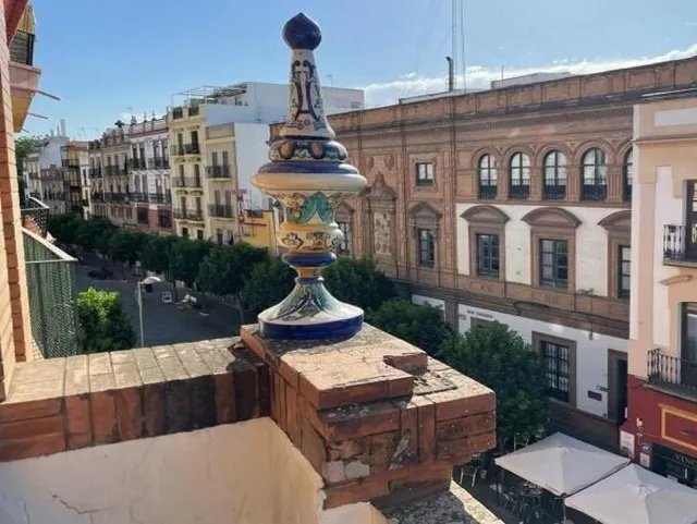 EDIFICIO EN VENTA EN PLENA CALLE SAN JACINTO. — 17