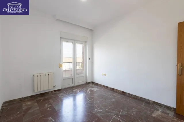Casa en esquina en venta en Las Gabias — 34