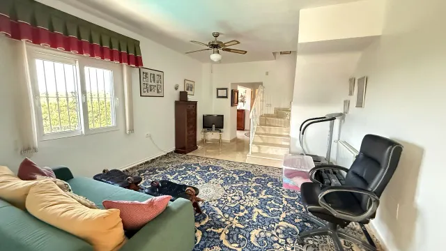Villa 5 habitaciones 214m² en venta - Villamartin — 42