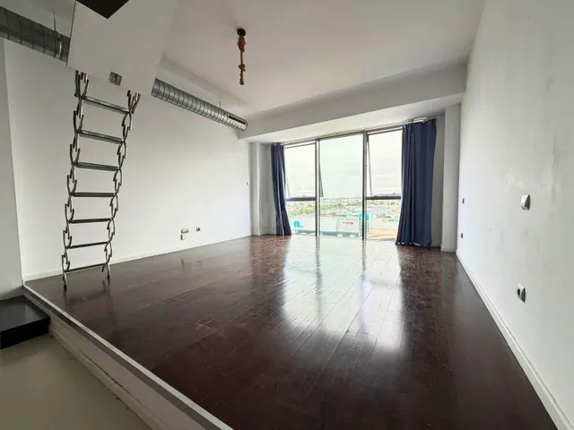 LOFT CON TERRAZA, DOS PLAZAS DE GARAJE Y TRASTERO EN RIVAS V - foto 3