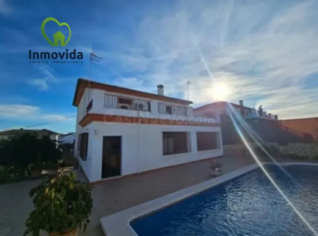 Exclusiva Casa Reformada en Encinares de Alcolea - €390,000 - foto 3