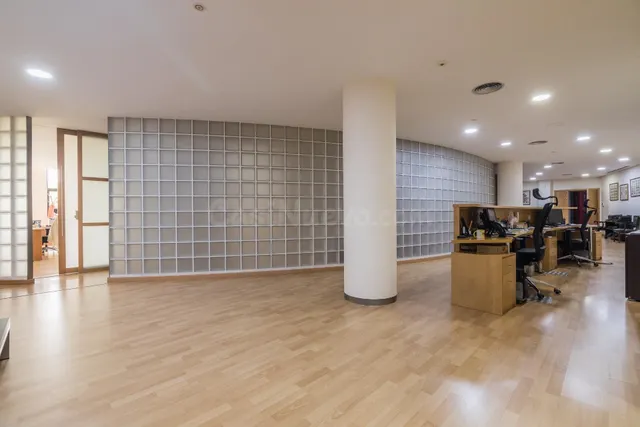 ¡MAGNÍFICAS Y ESPACIOSAS OFICINAS EN ELCHE! - foto 5