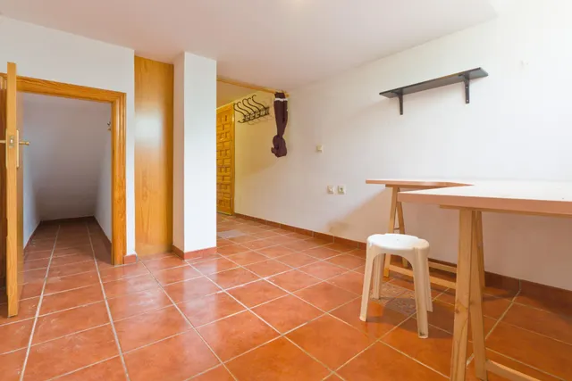 Bonita Casa en Cúllar Vega — 29
