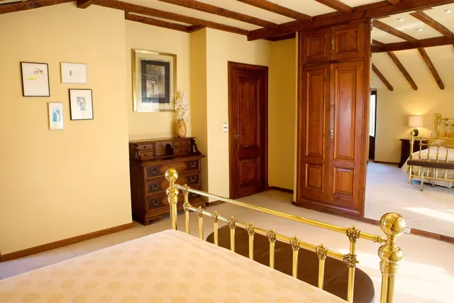 Urbis te ofrece un exclusivo chalet en venta en Salamanca. — 40