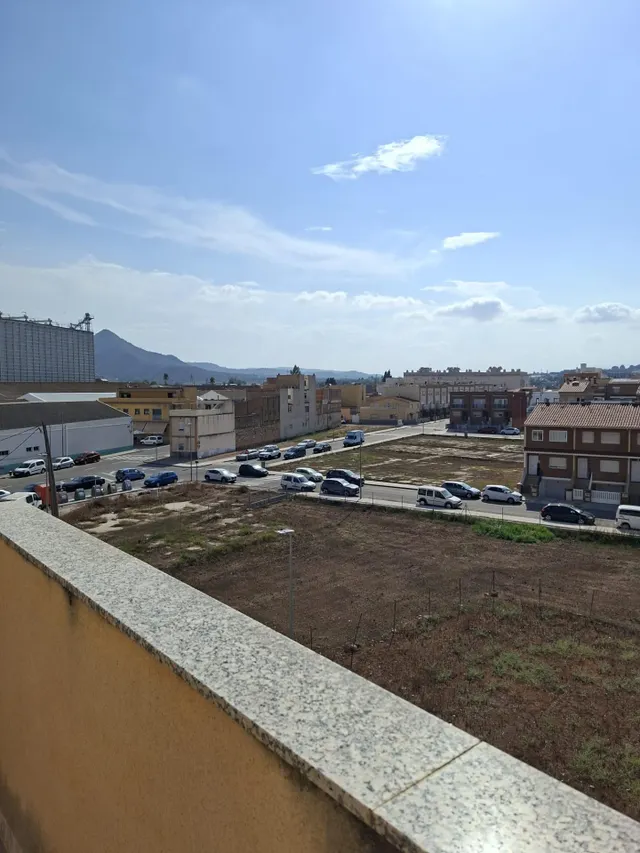 Excepcional Piso con Garaje para Familias y Profesionales - €180.000 — 29