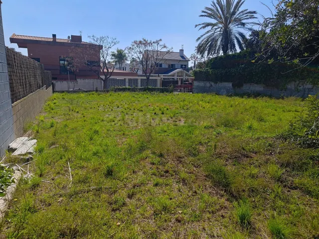 EXCLUSIVA PARCELA URBANA EN LA MEJOR ZONA DE VILANOVA – ZONA - foto 4