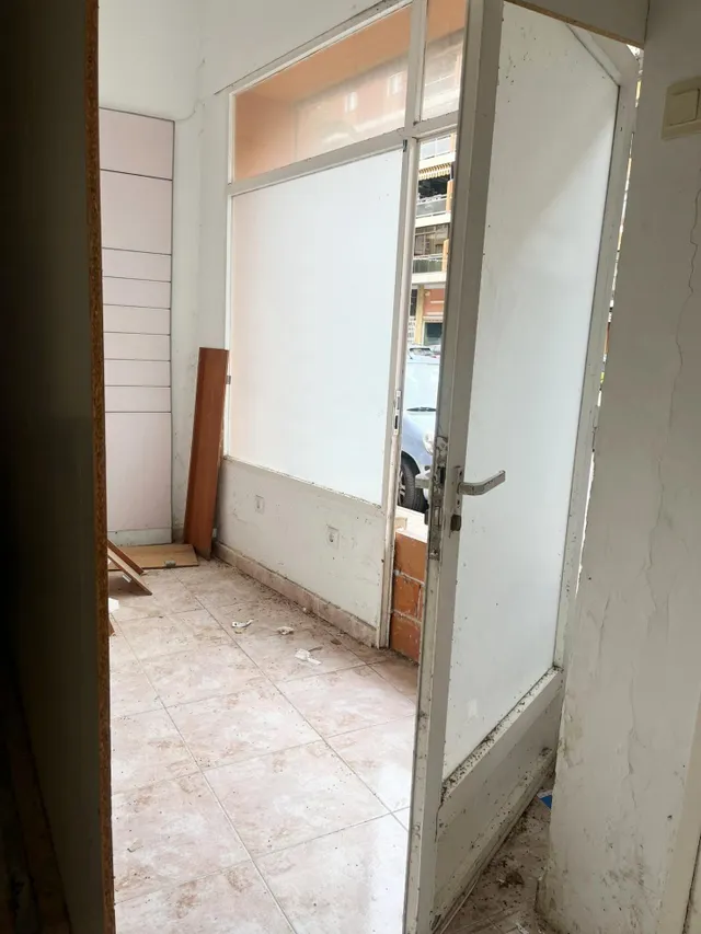 ¡SE VENDE LOCAL COMERCIAL EN EL CENTRO DE DENIA IDEAL PARA INVERSORES O EMPREMDEDORES! — 17