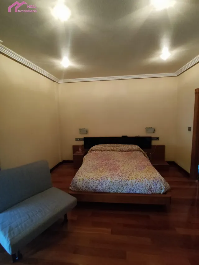 LUJOSO CHALET INDEPENDIENTE EN VENTA EN EL RAAL — 42