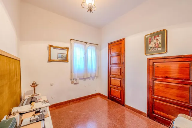 Casa con encanto en tafira, amplia parcela y construcciones auxiliares — 27