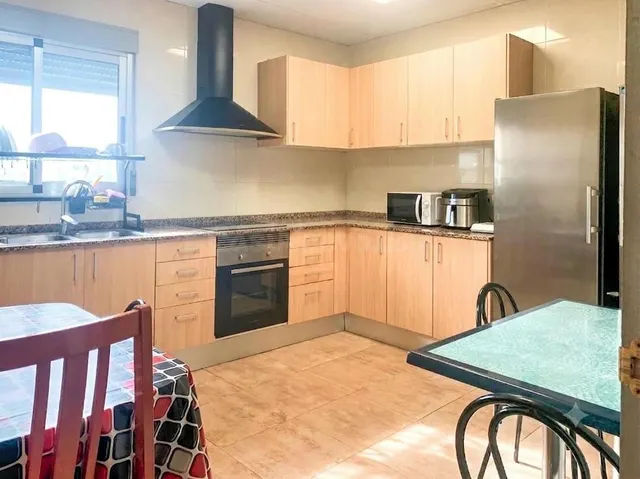 CASA EN PLANTA BAJA EN ZONA TRANQUILA