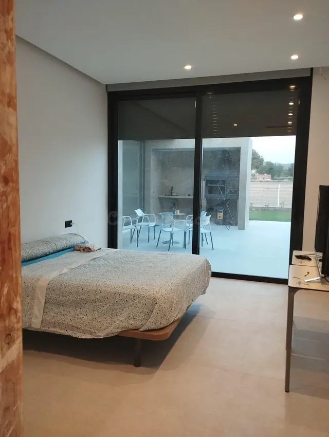 CHALET CON TERRAZA, BARBACOA, JARDÍN Y PISCINA EN PURIAS - L - foto 3