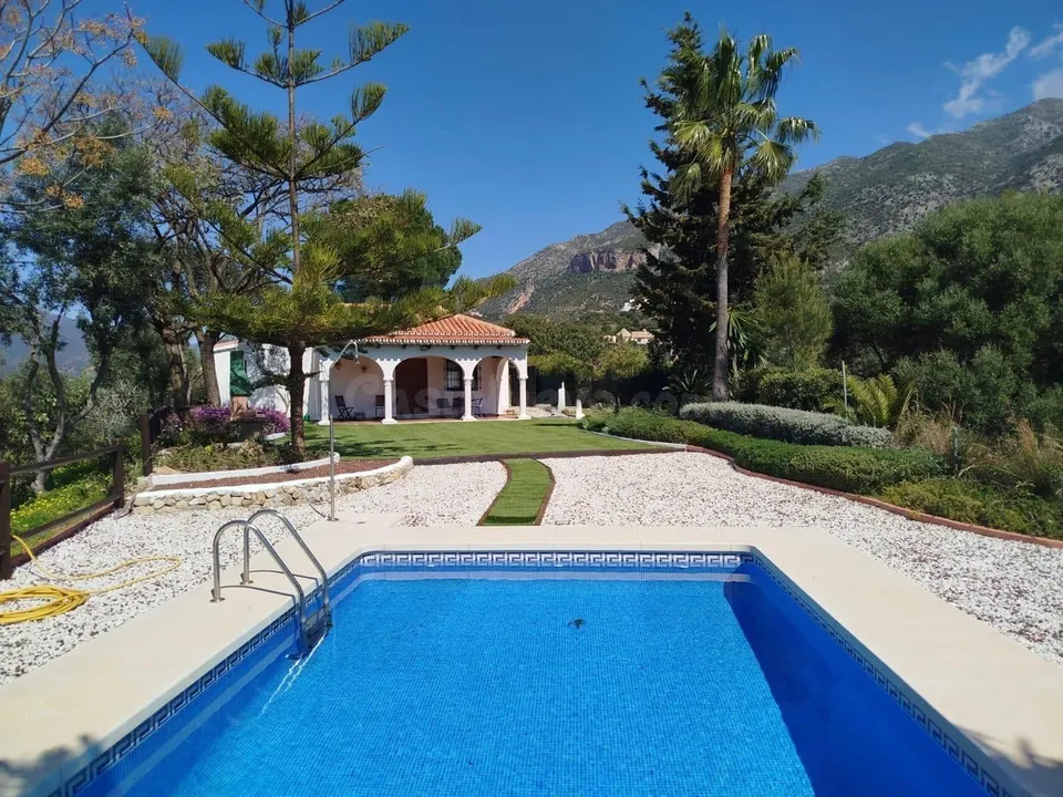 Chalet 2 habitaciones 67m² en venta - Istan pueblo