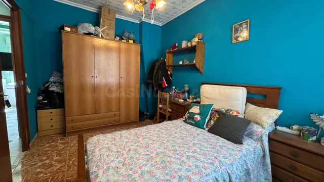 Casa de huerta con patio y aparcamiento – 193 m2 construidos - foto 4