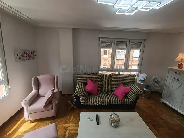 Piso de 3 dormitorios en Juan XXIII, Avilés - foto 4
