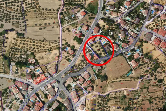 GRAN FINCA URBANA EN NIVAR! — 2