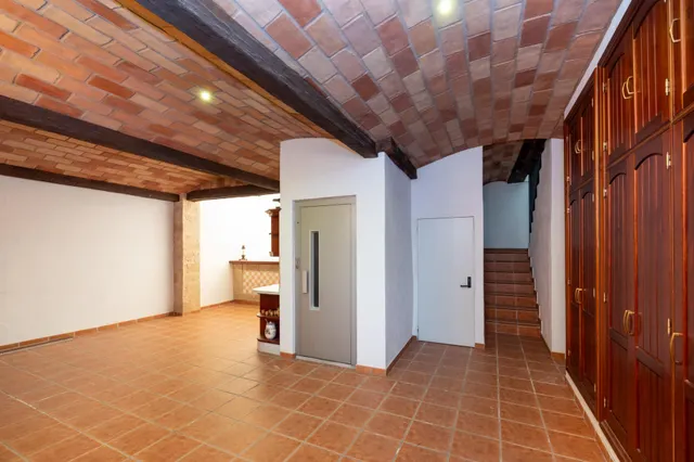 Casa exclusiva junto a Acera del Darro. Pleno centro de Granada. Seminueva y con ascensor propio — 43