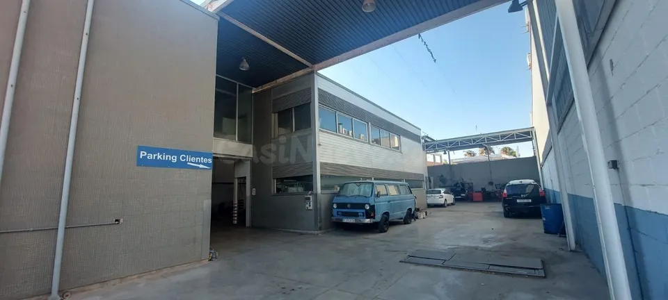 Nave industrial 1300m² en venta - La Florida