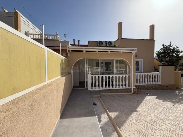 Casa 2 habitaciones 63m² en venta - Sector 25 — 5
