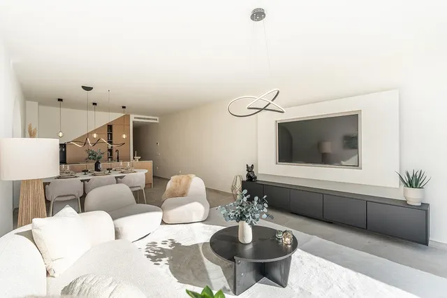 Casa adosada de 4 dormitorios en La Rinconada Valle del Golf de Nueva Andalucía Completamente reformado con altos estándares. — 6