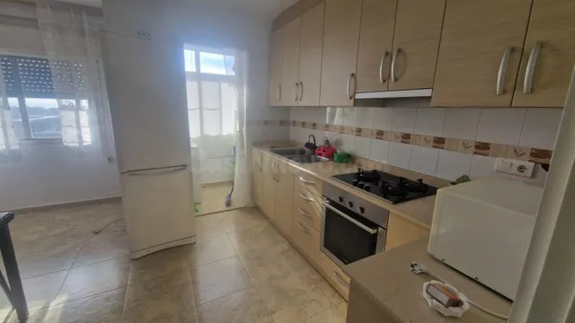Amplio Piso en el Corazón de La Ràpita por solo €108,000 - foto 3