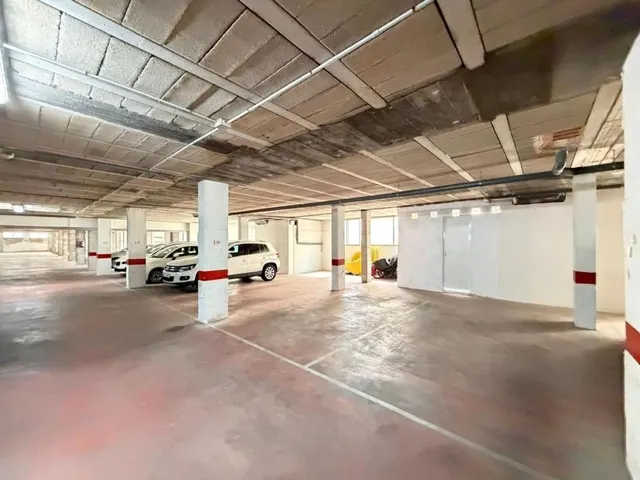 Local comercial 2800m² en venta - Estacion de autobuses — 16