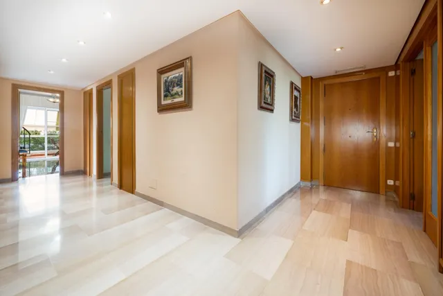 Ático exclusivo con vistas panorámicas, gran terraza y acceso directo al Bosque de Bellver — 31