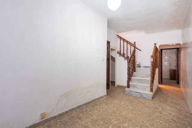Casa con encanto, cochera y terraza privada en calle Acosta — 2