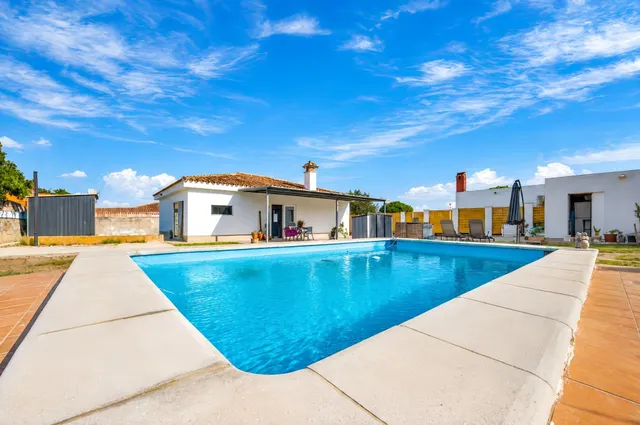 Precioso chalet con pisicina en pago humo — 40
