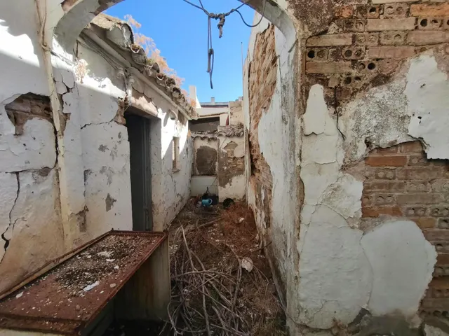 CASA PARA REFORMAR EN EL CARPIO, A ESCASOS METROS DEL CENTRO