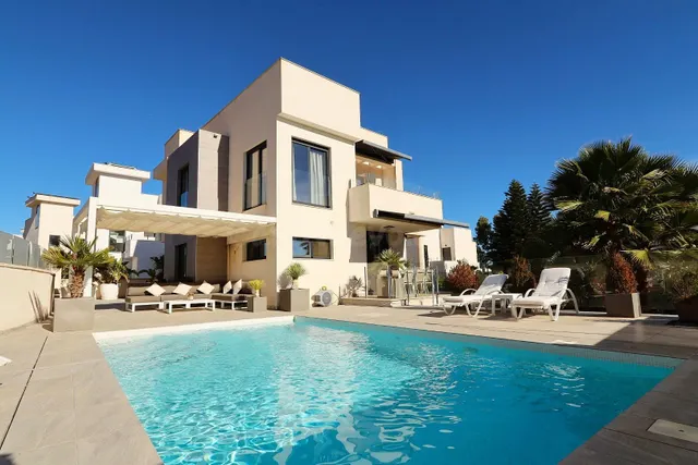 Villa 3 habitaciones 233m² en venta - La alberca - foto 4