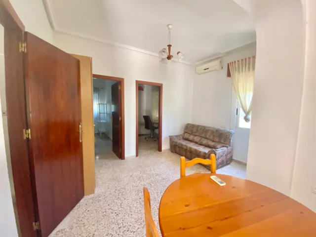 Estupenda casa en los desamparados, amplia, con porche, toda amueblada, a tan solo 5min de Orihuela ciudad (máximo dos inquilinos, o 3 estudiantes) estancia temporal — 10