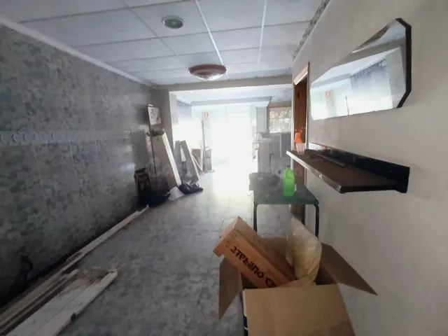 SE VENDE LOCAL COMERCIAL PLAZA APARADORAS - foto 4