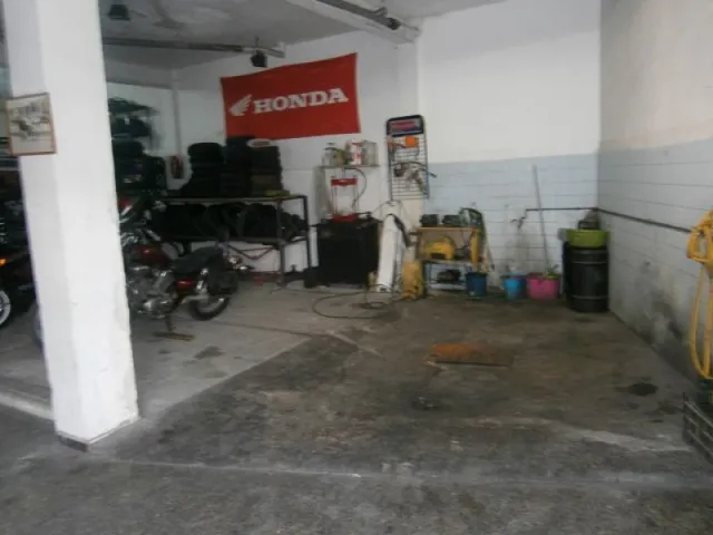 LOCAL COMERCIAL — 11