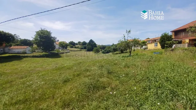 Parcela urbana de 3.259 m2 con múltiples posibilidades en Re - foto 3