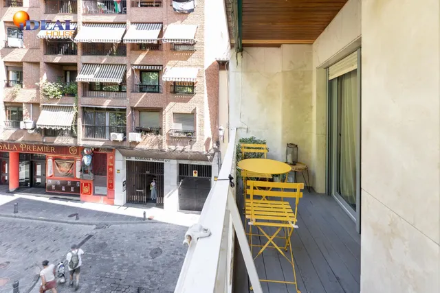 *  EXCLUSIVA VIVIENDA REFORMADA EN PLAZA MARIANA PINEDA — 4