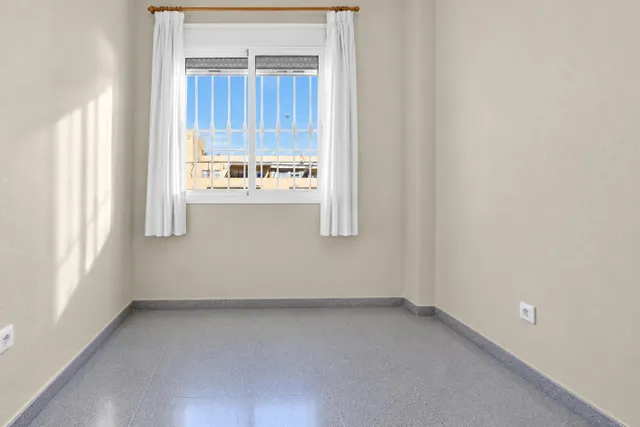 Casa adosada en venta en los bermejales — 49