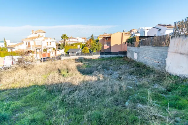 Venta de solar urbano, urbanización Cortijo de la Luz — 5