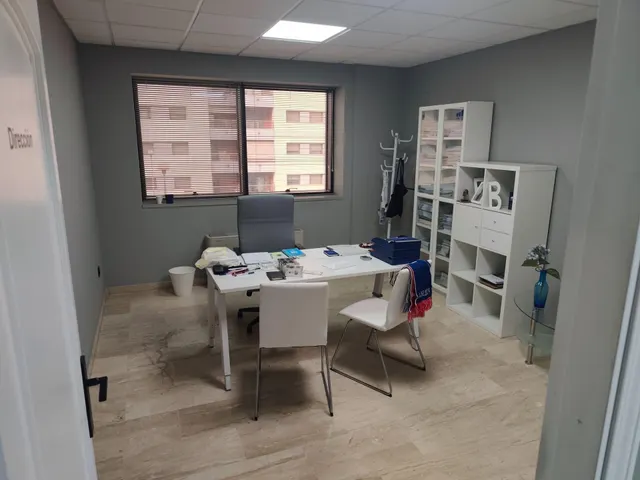 Oficina de lujo en Avda. Gran Capitán esquina con Vial Norte — 6
